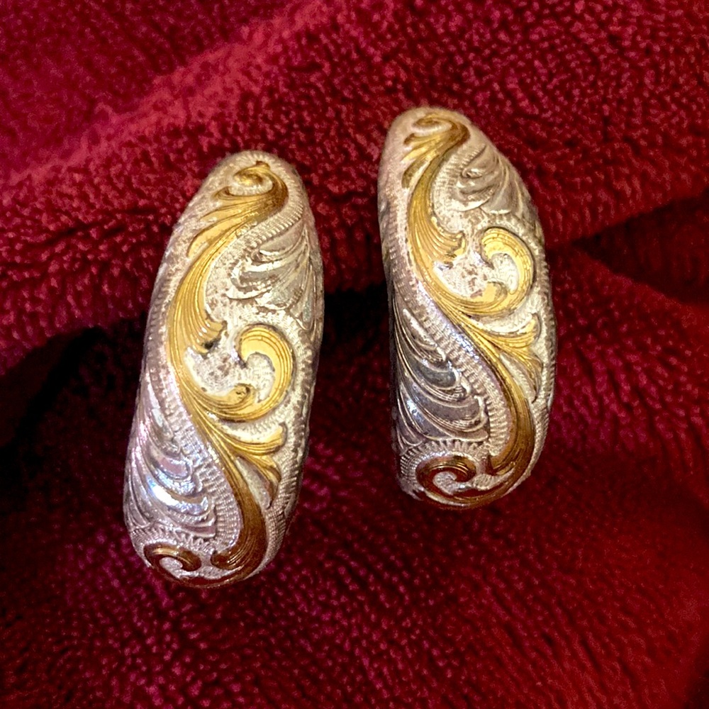 Pair of Montana silversmith earrings.  Needs shined up and will look like new